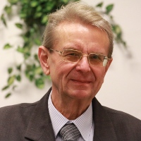 prof. dr hab. inż. Roman Barlik